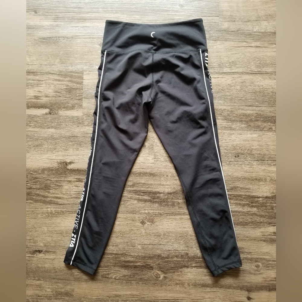 ZYIA Active Black Logo Leggings - Picture 3 of 4